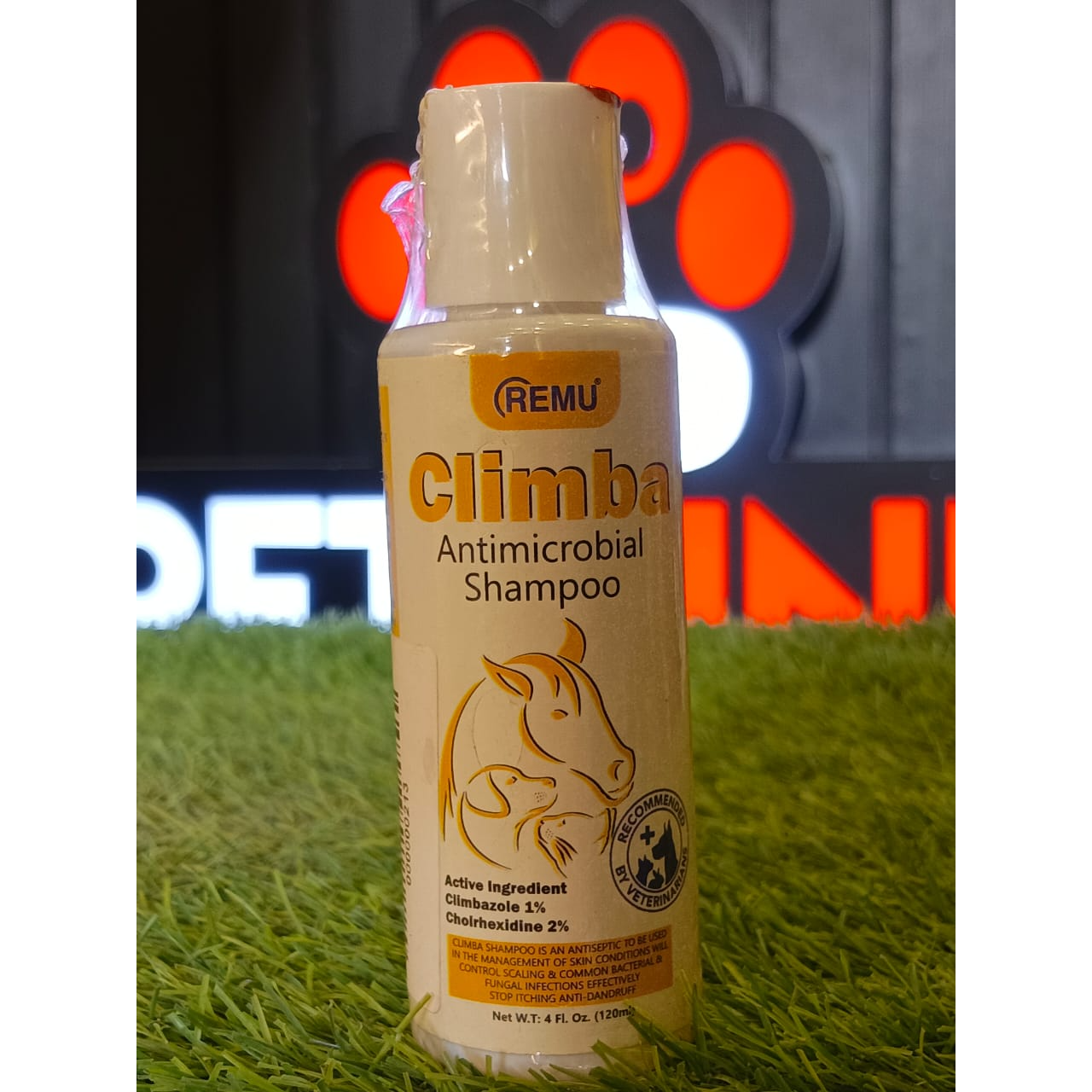 Remu Climba Antimicrobial Medicated Shampoo for Cats and Dogs