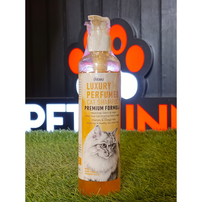Remu Luxury Perfumed Shampoo 320ml.